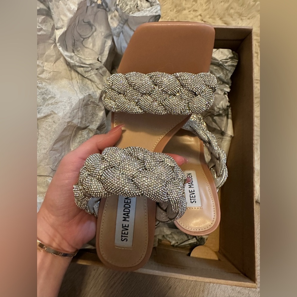 NWT/NIB STEVE MADDEN - Kenley Rhinestone Sparkling Silver Braided Sandals, 7.5